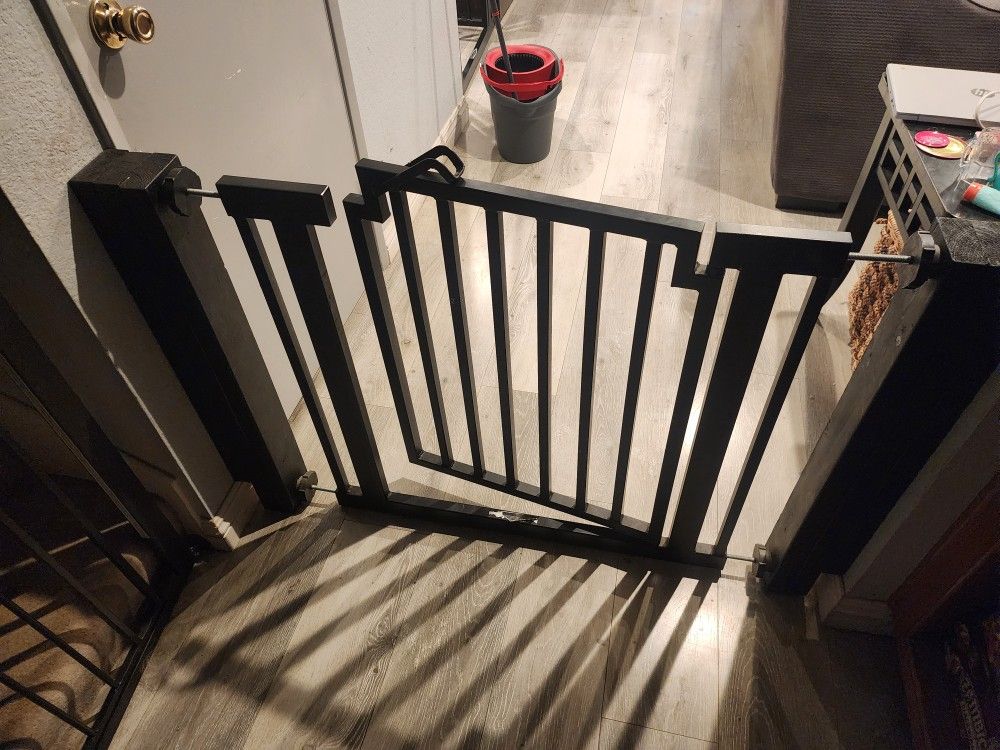 2 Heavy Duty Steel Doggie Doors