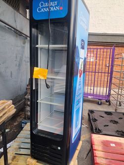 Comercial refrigerator