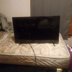 32 Inch TCL TV