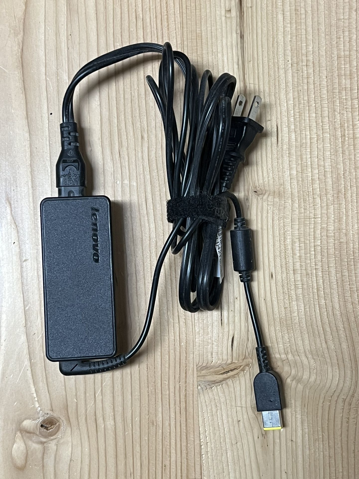 Lenovo Charger/Power Adapter ADLX45NDC2A