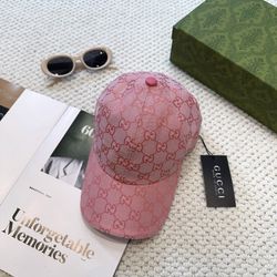 A classic versatile hat for women