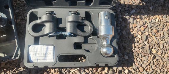 Gooseneck Ball And Chain Hooks 