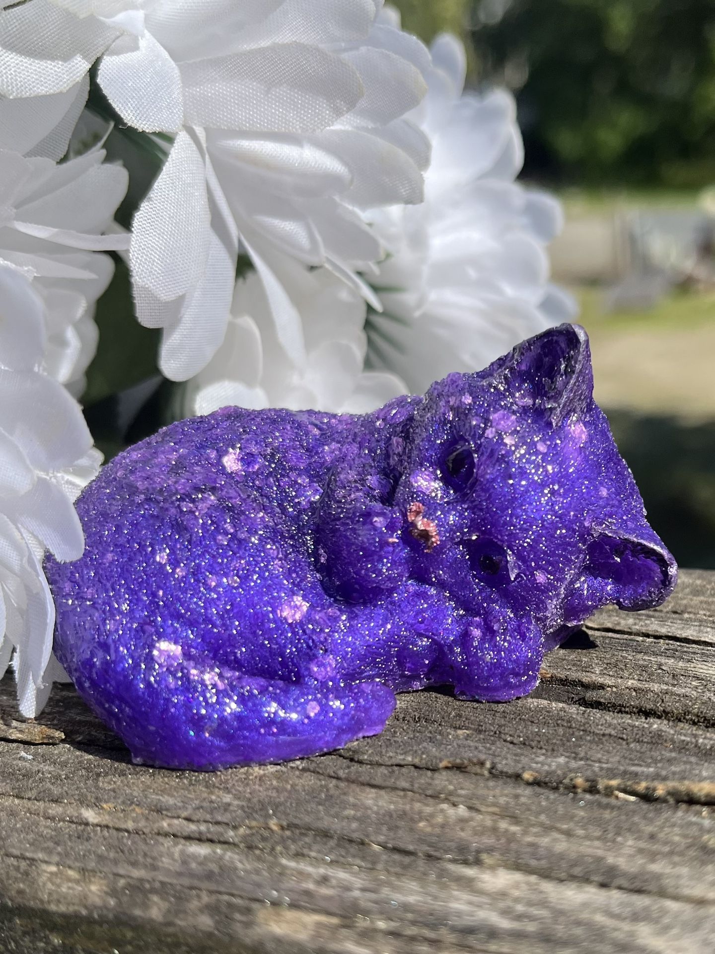 Enchanting Resin And Glitter Kitty 
