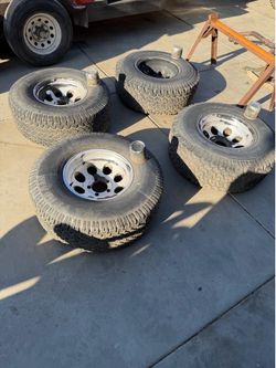 Set of 4 16x10 rims 5 lug