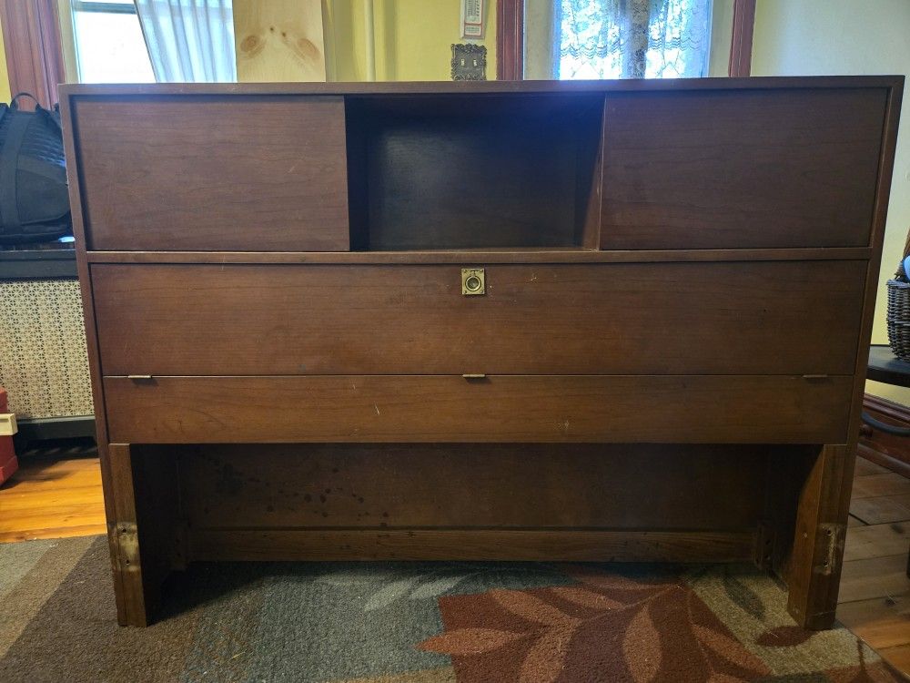 Headboard - Full Size Bed