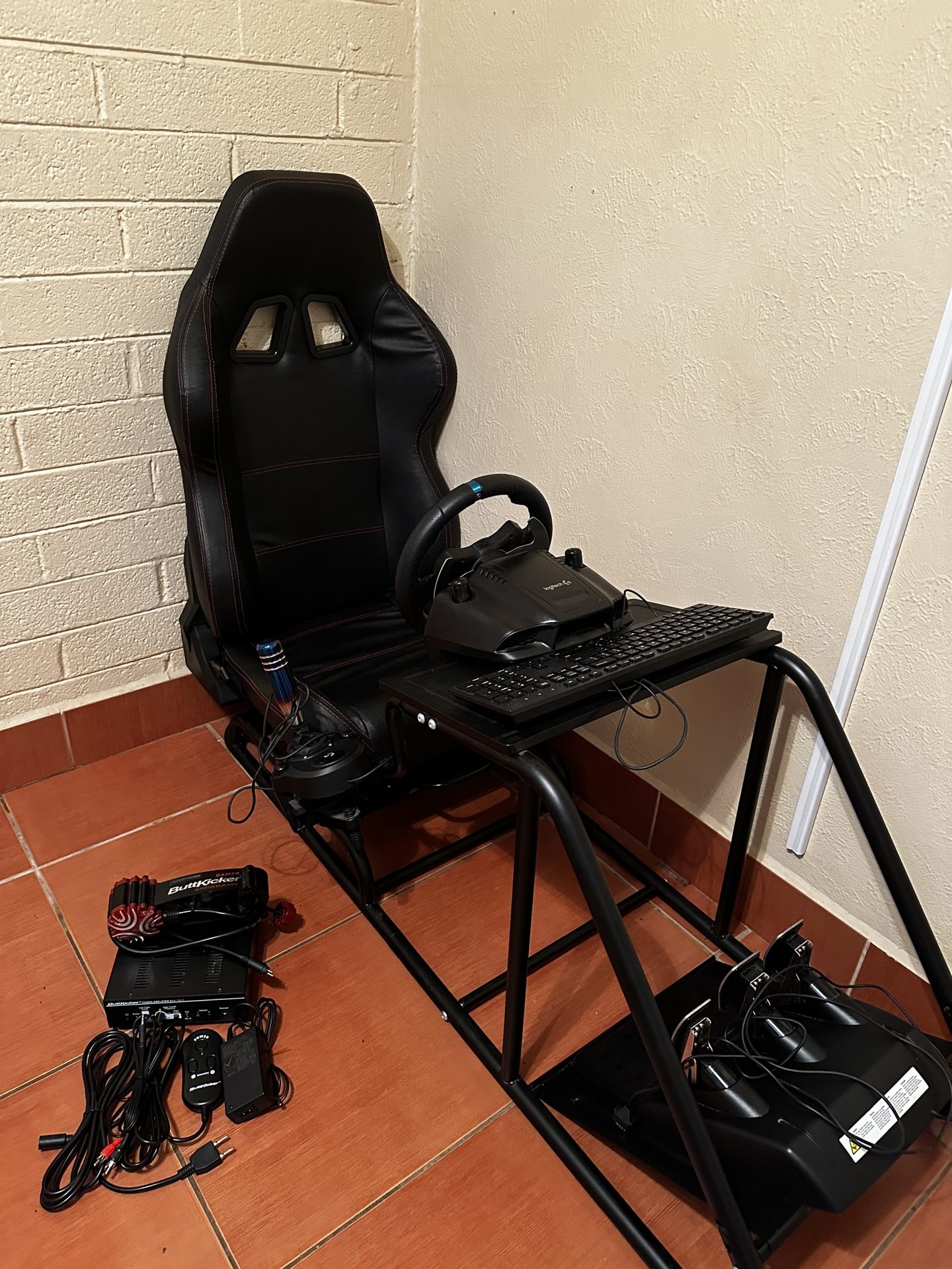 Complete Racing Sim Rig – G29, Shifter (NOS Knob), Cockpit, ButtKicker Gamer 2 – Plug & Play