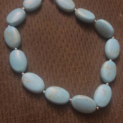 LC Lauren  Conrad Beautiful Blue  Necklace