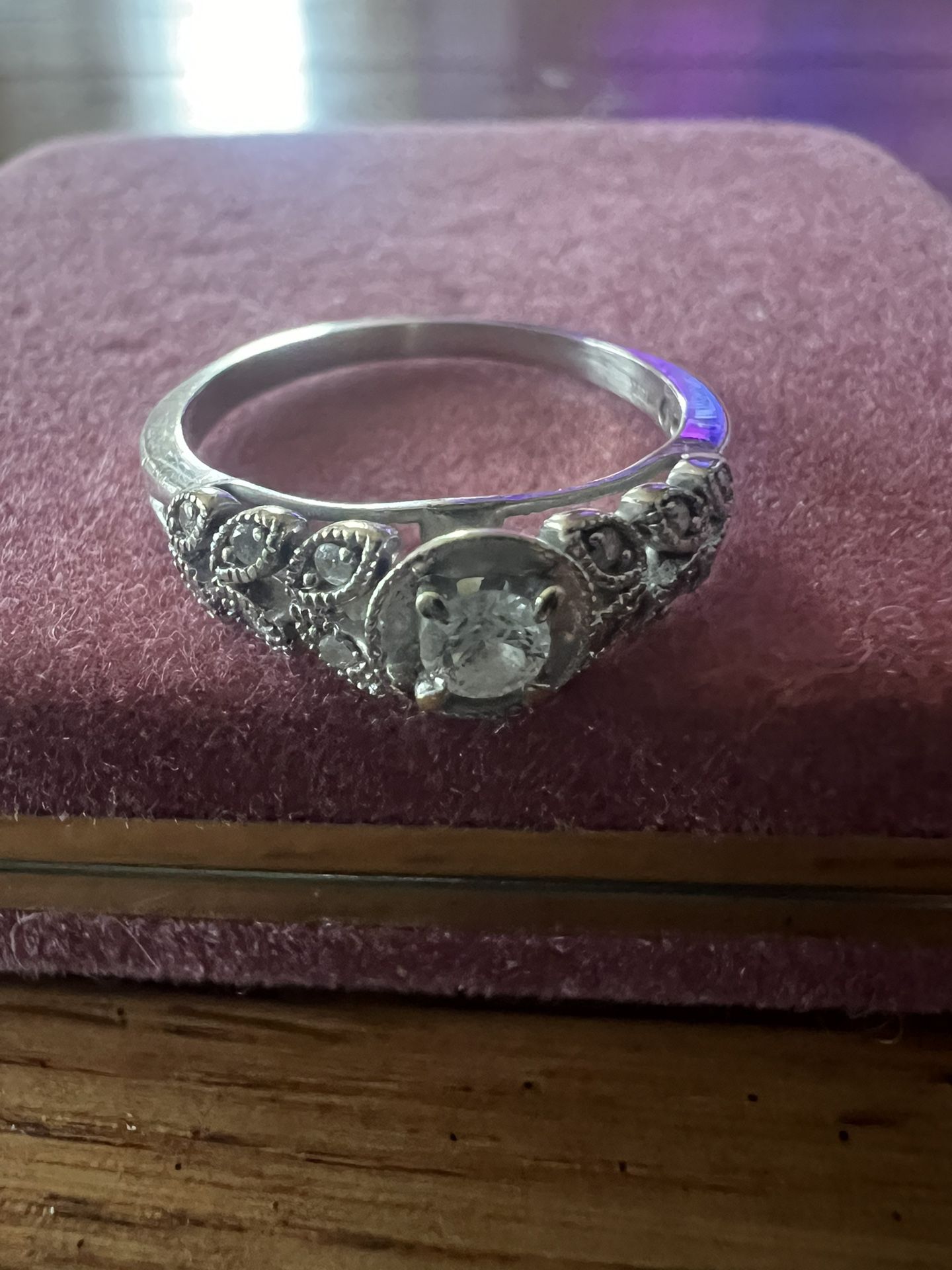 Engagement/Promise Diamond Ring