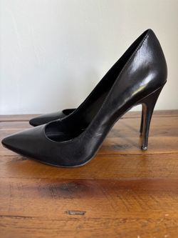 Black Leather Pointed-Toe Stiletto Pumps