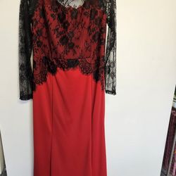 Evening Gown, Dancing Competitions, Size XXL, Red With Black Lace Bodice . Never Worn. Gorgeous! Perfect For The Holidays!