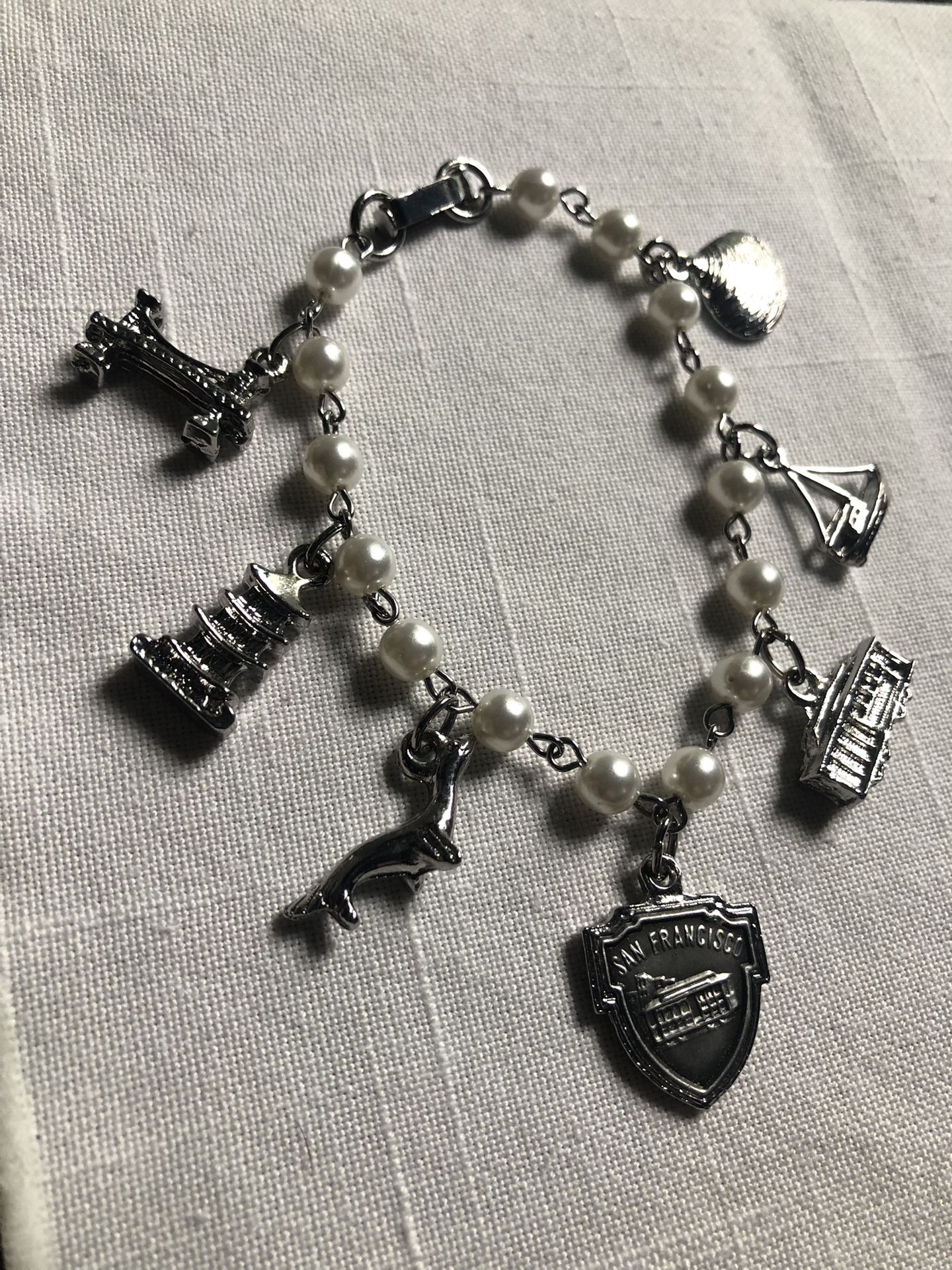 Vintage Charm Bracelet San Francisco Theme 6 Charms 1970's  Pearls Boho Metal