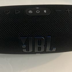 JBL Charge 5 WiFi Se 