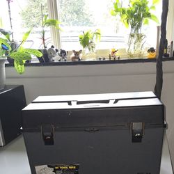 21" Tool Box