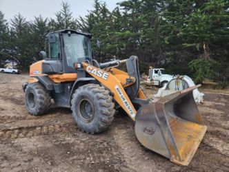 Case 721G (3.5 yard wheel loader)