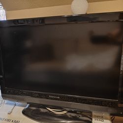 Proscan 32in LCD TV (no Remote) 