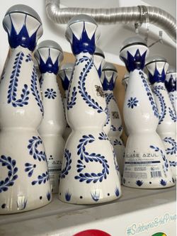 Clase azul bottle