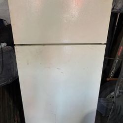 Very Cold Hot Point Fridge!!! $185