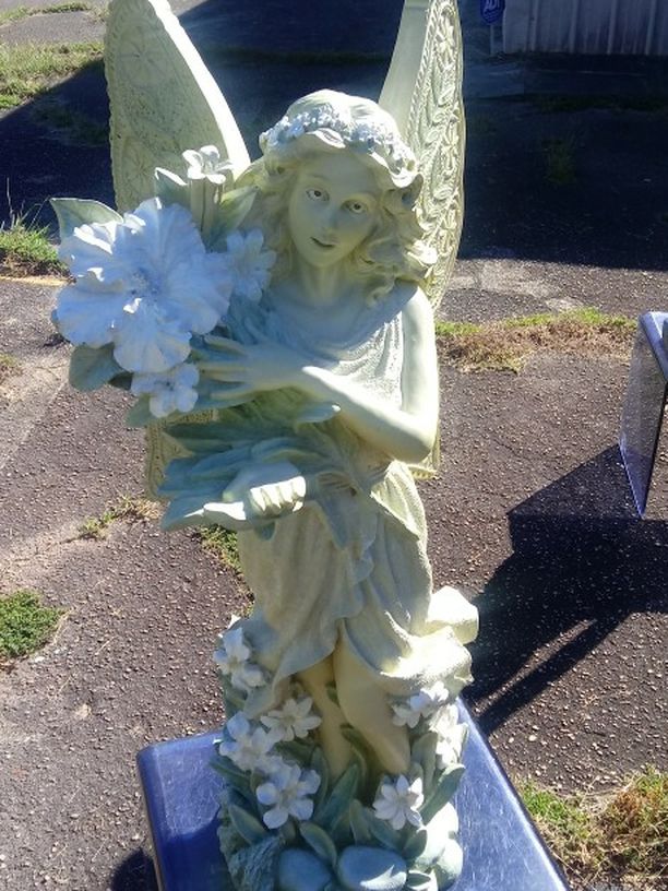 3ft Fairy Statue High quality very detailed