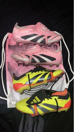 Soccer cleats