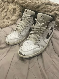 White Jordan 1 mids