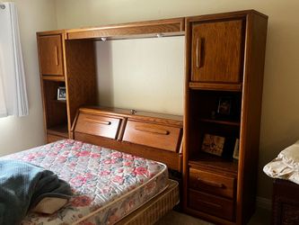 Solid Oak  Bedframe/backboard.