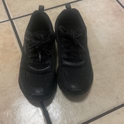 Sketchers Shoes