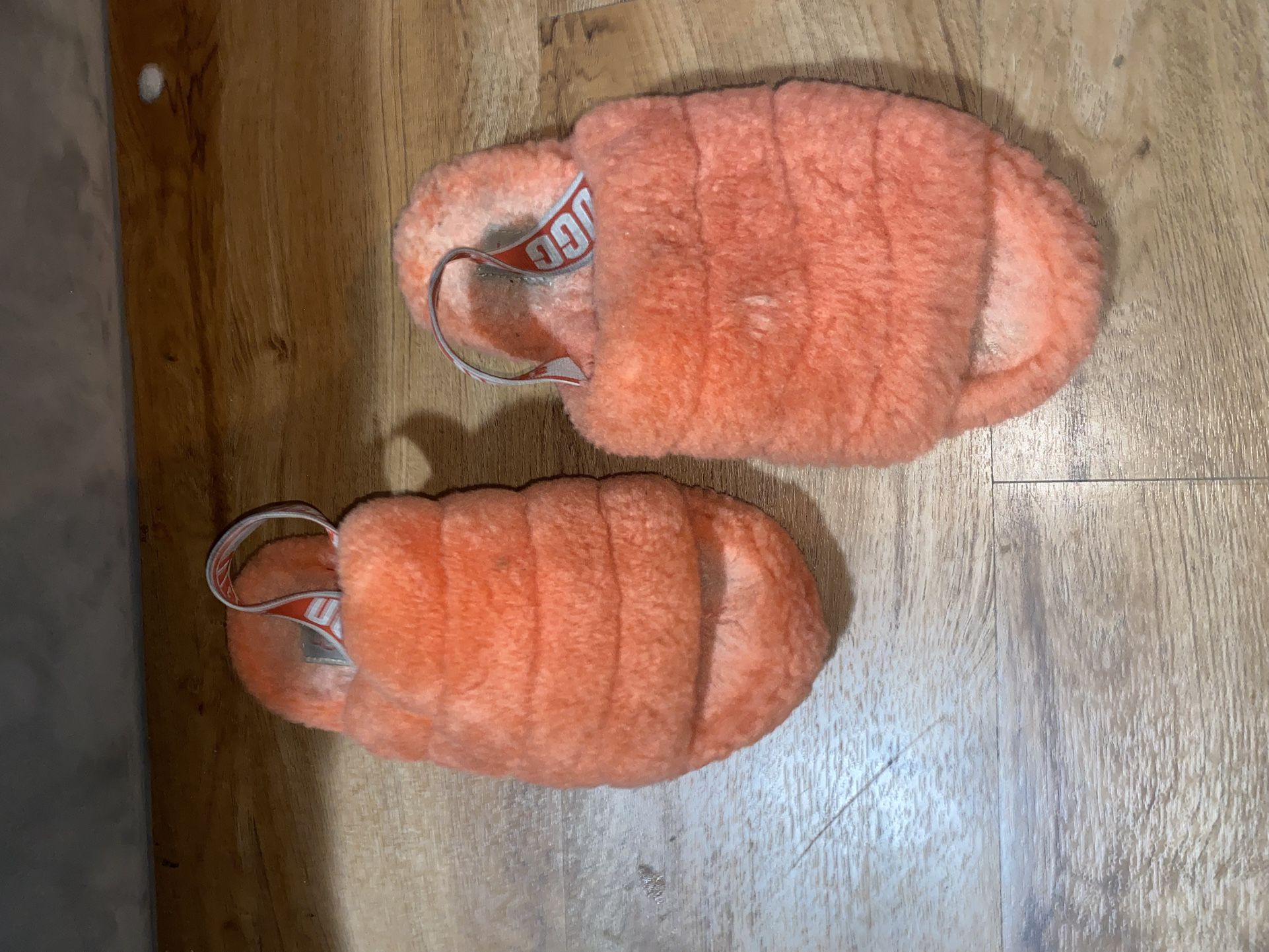 UGGS