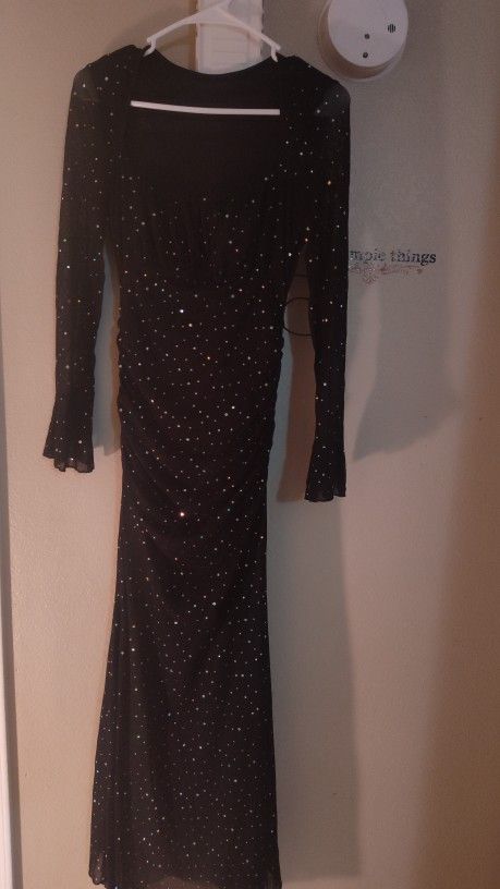 Beautiful Black Dress with Sequins size Medium Homecoming Prom Wedding
