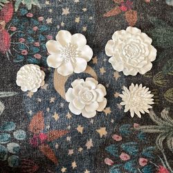 5 Ceramic Wallflowers- Hangable