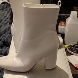 Size 9 Women's Brand New No Box