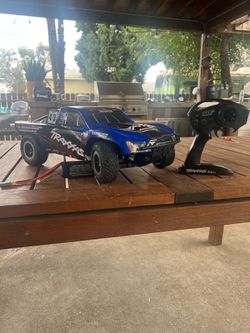 Traxxas slash  4x4