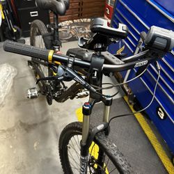 Specialized Stumpjumper Comp Fox 26