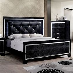 🔥 JUST IN 🔥 Brand New Black Mirror Leatherette Queen Size Bed Frame Built-in In Led Light 