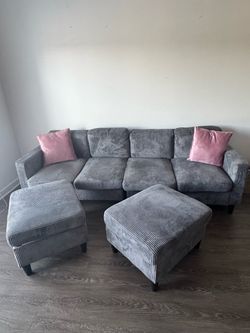 Gray couch w/ 2 ottomans