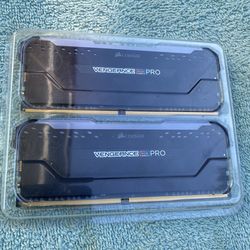 Corsair Vengeance RGB PRO DDR4 RAM 32GB