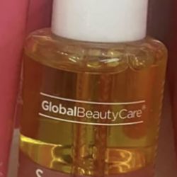 Global Beauty Care Super Berry Brightening 