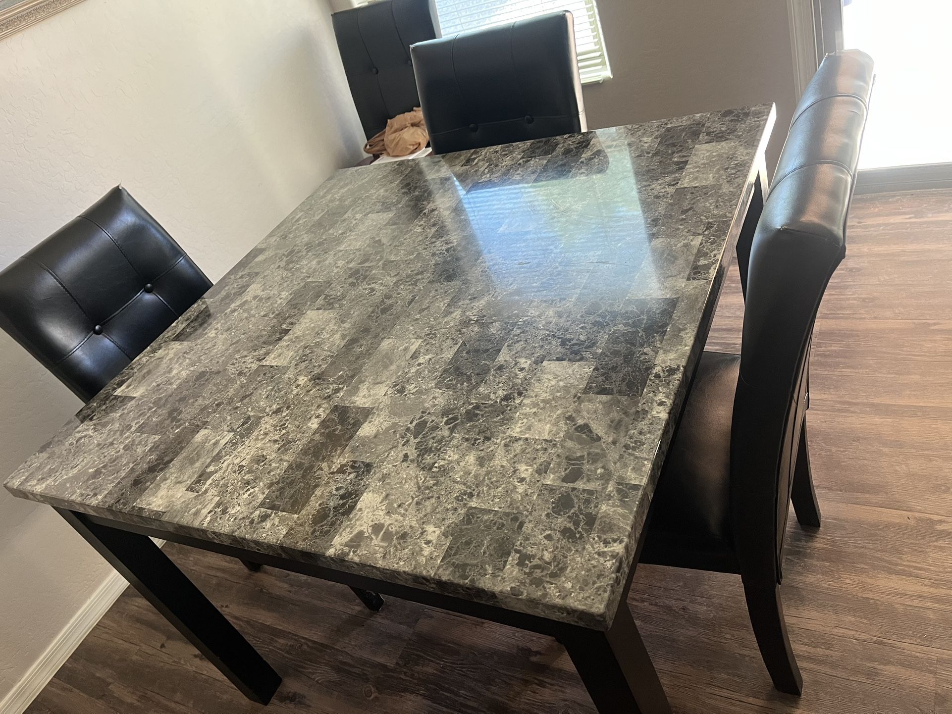 Dining Table & 4 Chairs