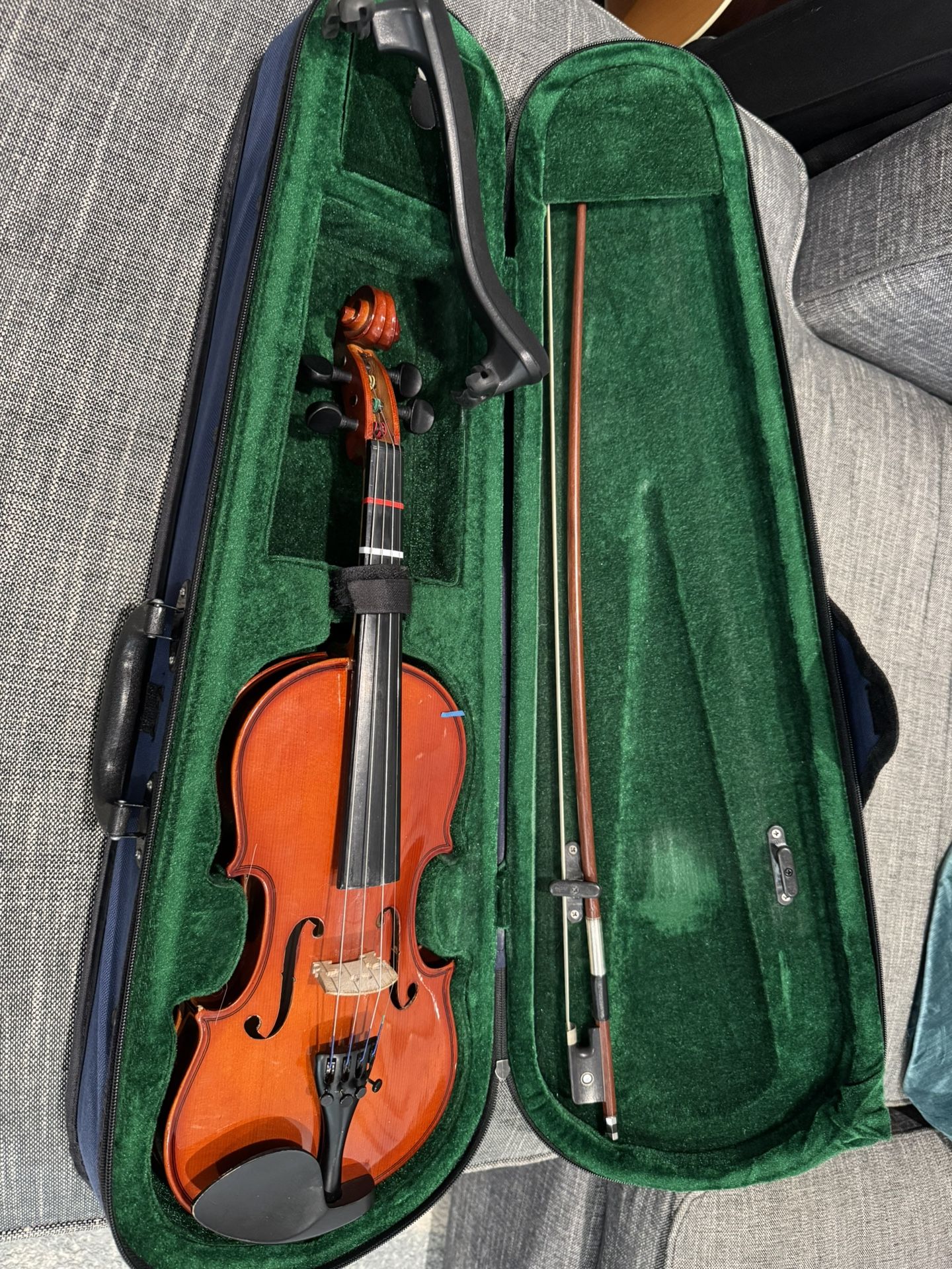 Violin 1/2 with Case and Bow