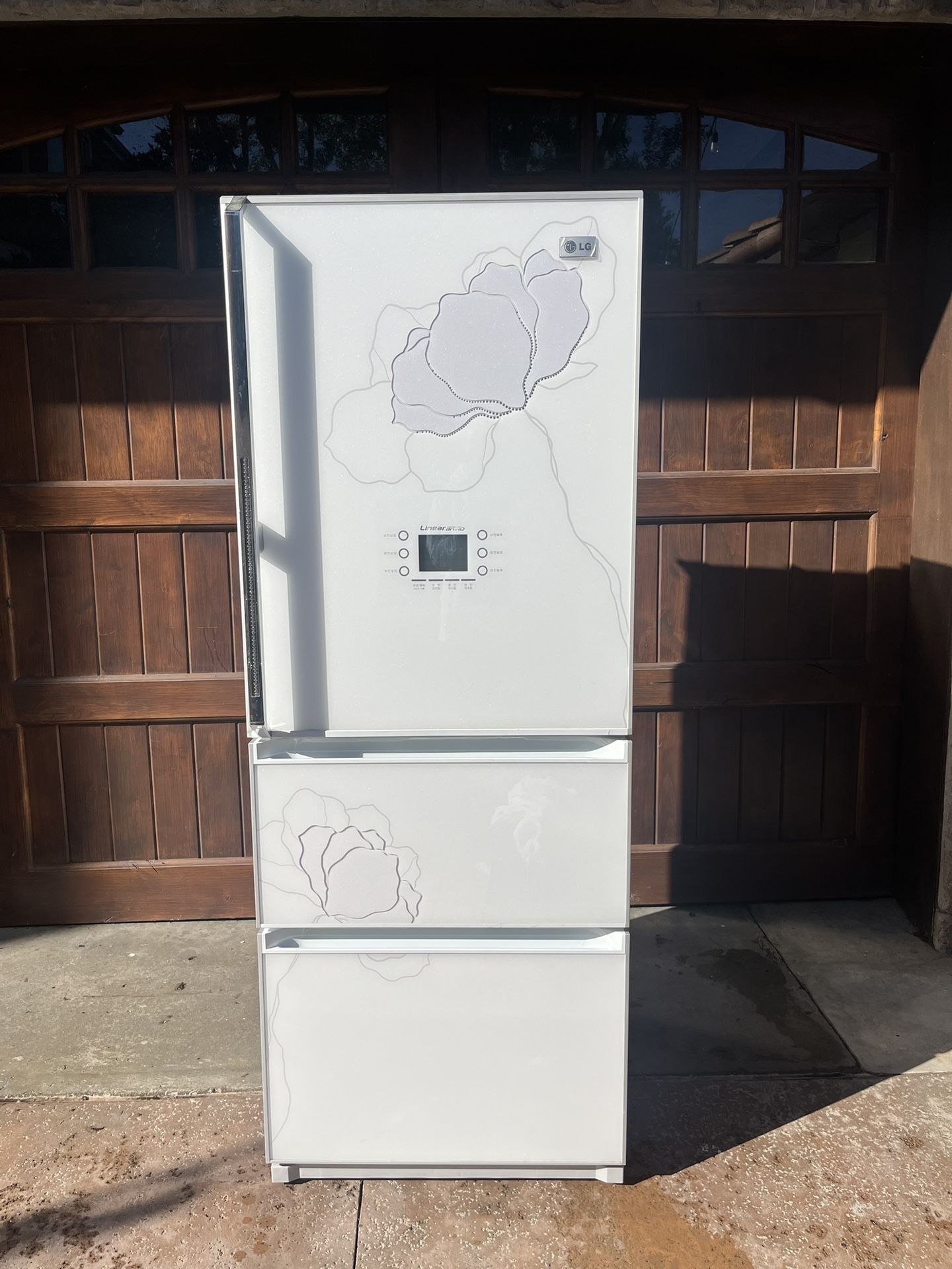 LG Swarovski Freezer + Fridge