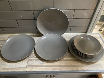 Dinner Plate Set