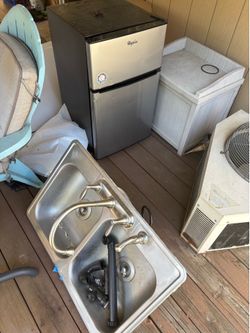 Free sink and mini fridge