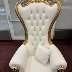 Throne Chair 