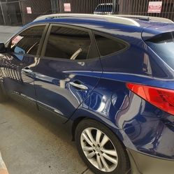 Hyundai Tucson  2012