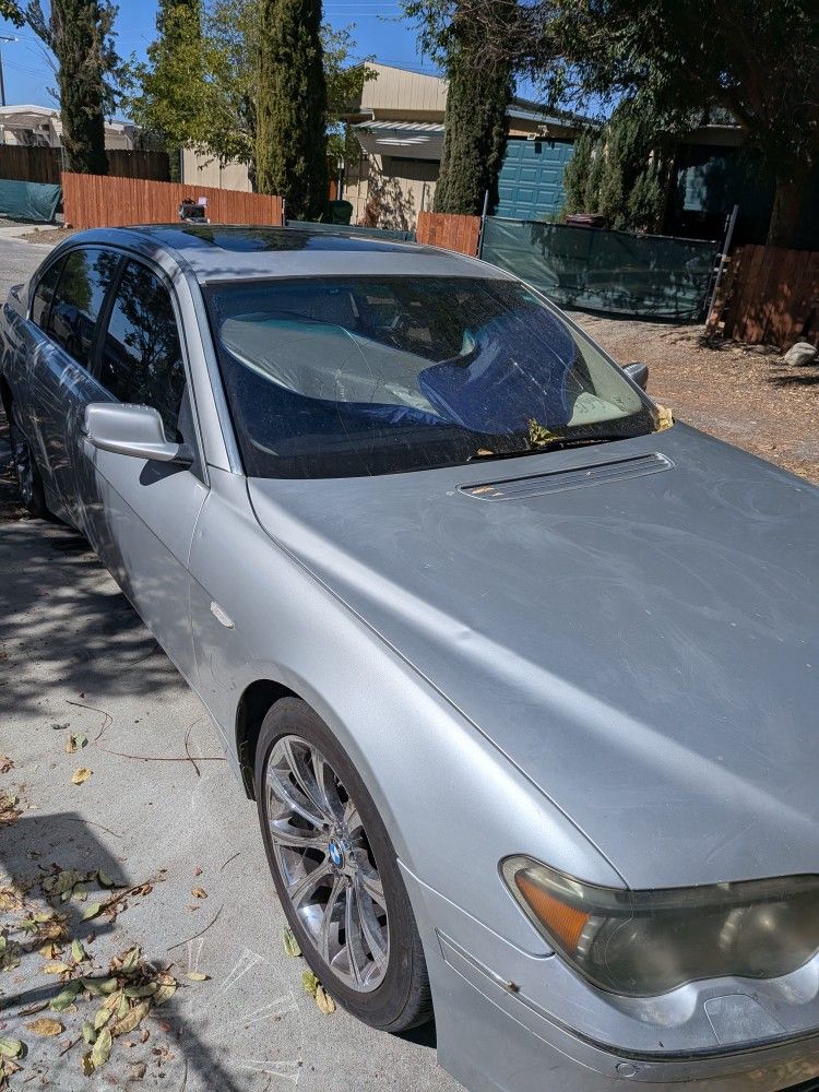 2004 BMW 745Li