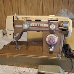 Antique Sewing Machine 