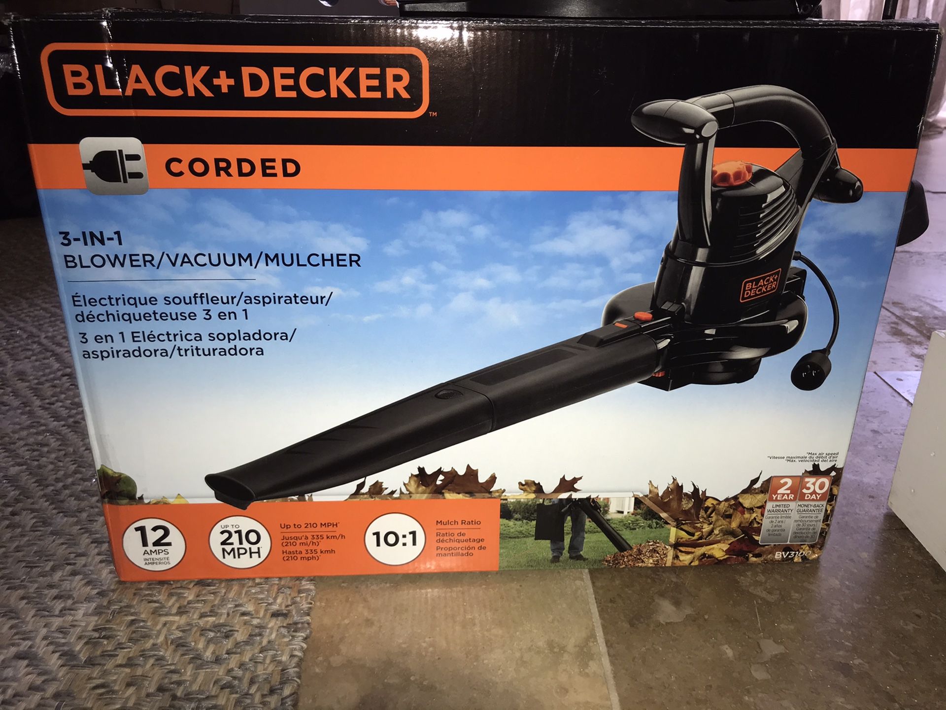 Black and Decker electronic 3-in-1 leaf blower/vacuum/mulcher