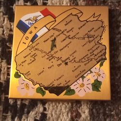 Vintage Elgin American Antique Compact