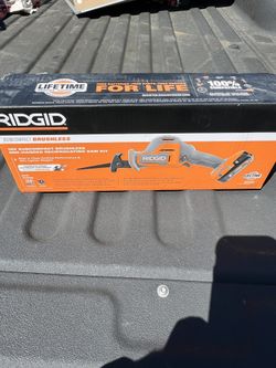 Rigid 18v brushless reciprocating saw kit