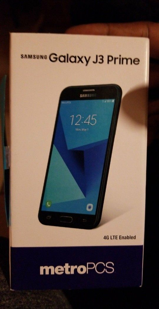 Brand new in box activated yesterday never used