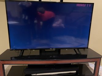 Entertainment Stand With Mount